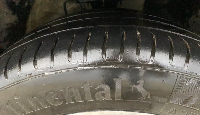 2023 MG ASTOR SAVVY 1.3 TURBO AT S RED, Petrol, Automatic, 30,812 km, Right Front Tyre Tread