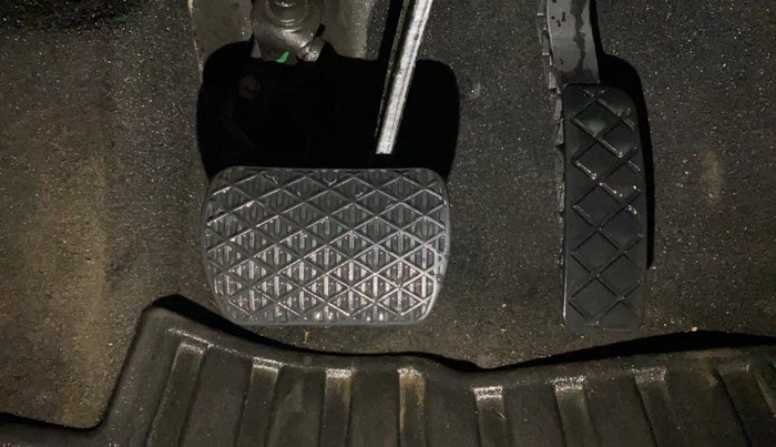 2023 MG ASTOR SAVVY 1.3 TURBO AT S RED, Petrol, Automatic, 30,812 km, Pedals