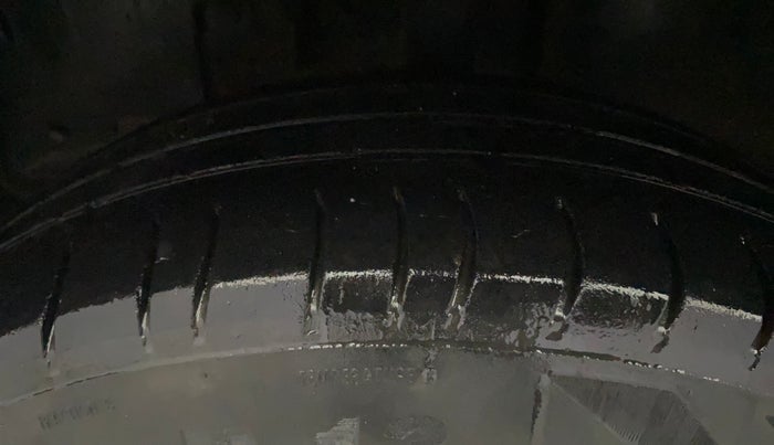 2018 Renault Kwid RXL, Petrol, Manual, 91,451 km, Left Front Tyre Tread