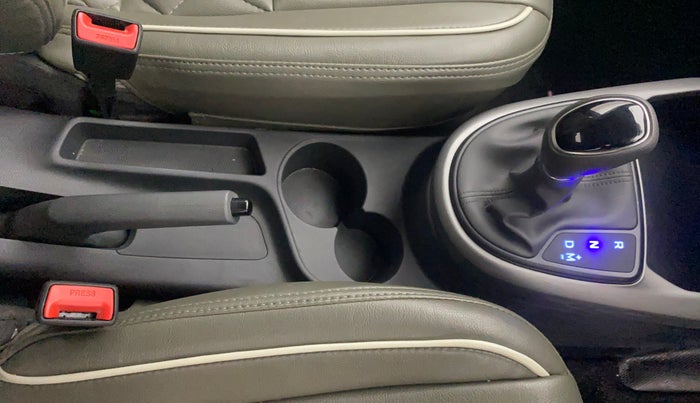 2022 Hyundai GRAND I10 NIOS SPORTZ AMT 1.2 KAPPA VTVT, Petrol, Automatic, 14,118 km, Gear Lever