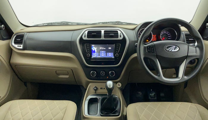 2018 Mahindra TUV300 T10 DUAL TONE, Diesel, Manual, 51,311 km, Dashboard