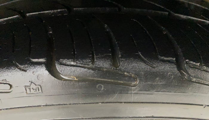 2020 Hyundai AURA SX 1.2 (O), Petrol, Manual, 61,882 km, Left Rear Tyre Tread