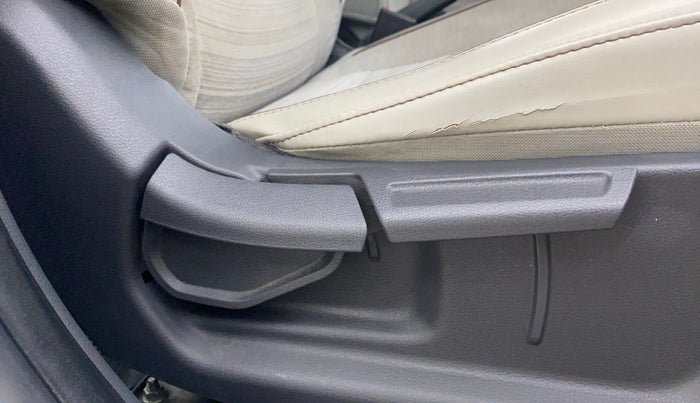 2020 Hyundai AURA SX 1.2 (O), Petrol, Manual, 61,882 km, Driver Side Adjustment Panel