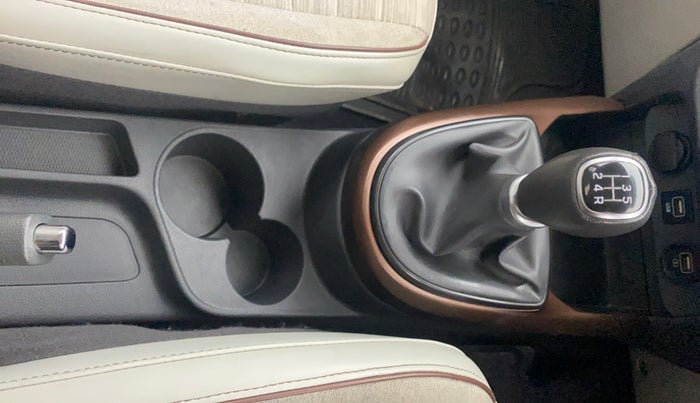 2020 Hyundai AURA SX 1.2 (O), Petrol, Manual, 61,882 km, Gear Lever