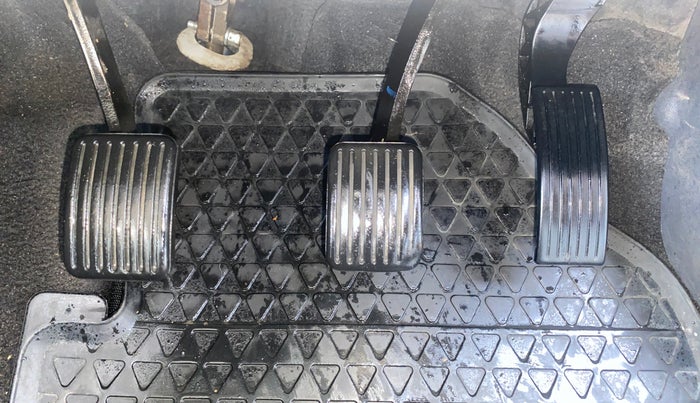 2020 Hyundai AURA SX 1.2 (O), Petrol, Manual, 61,882 km, Pedals