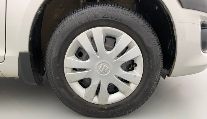 2014 Maruti Swift Dzire VXI, Petrol, Manual, 38,689 km, Right Front Wheel