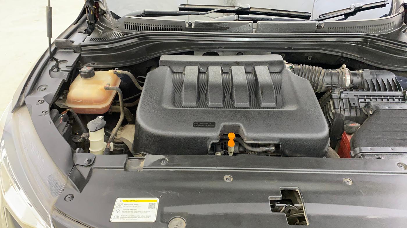 2021 Mahindra XUV700 AX 7 LUXURY P AT 7 STR, Petrol, Automatic, 57,114 km, Engine View - Right