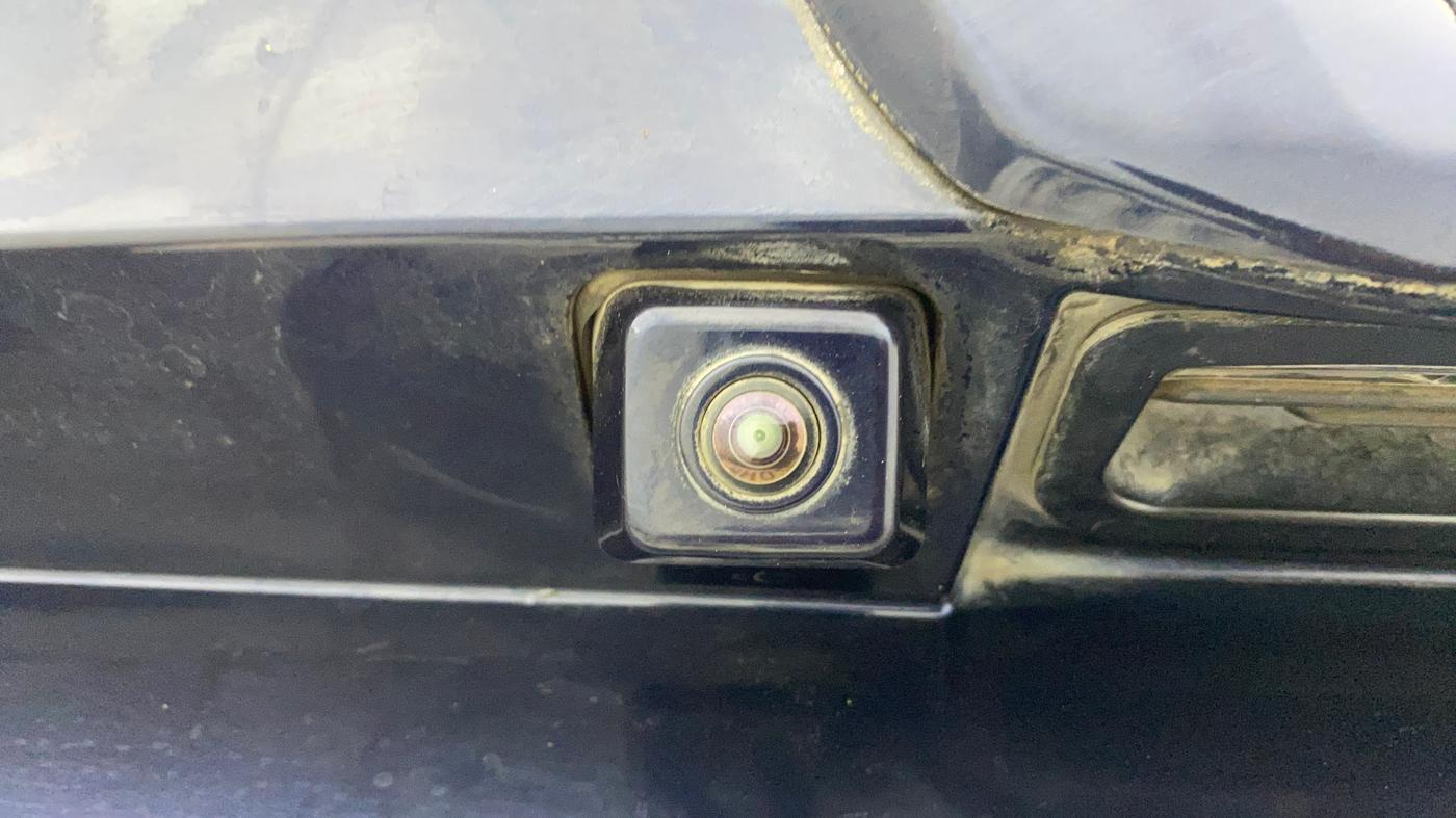 2021 Mahindra XUV700 AX 7 LUXURY P AT 7 STR, Petrol, Automatic, 57,114 km, Parking Camera