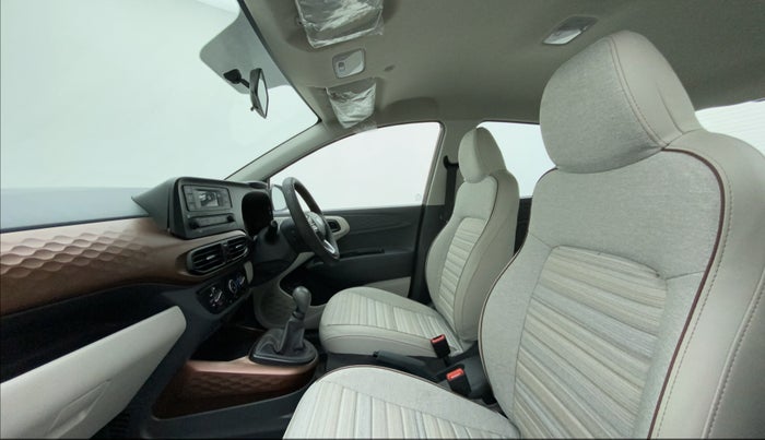 2022 Hyundai AURA S 1.2 CNG, CNG, Manual, 32,830 km, Right Side Front Door Cabin