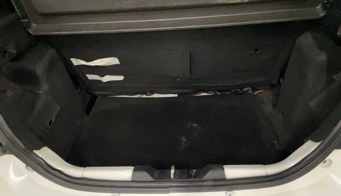 2017 Tata Tiago XT PETROL, Petrol, Manual, 48,903 km, Boot Inside