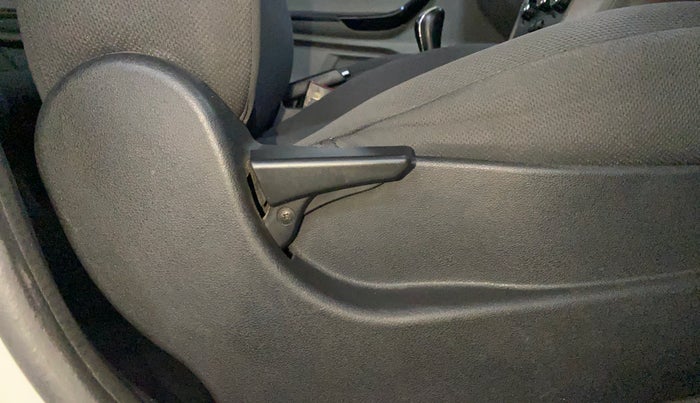 2017 Tata Tiago XT PETROL, Petrol, Manual, 48,903 km, Driver Side Adjustment Panel