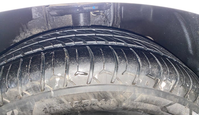 2017 Tata Tiago XT PETROL, Petrol, Manual, 48,903 km, Right Front Tyre Tread