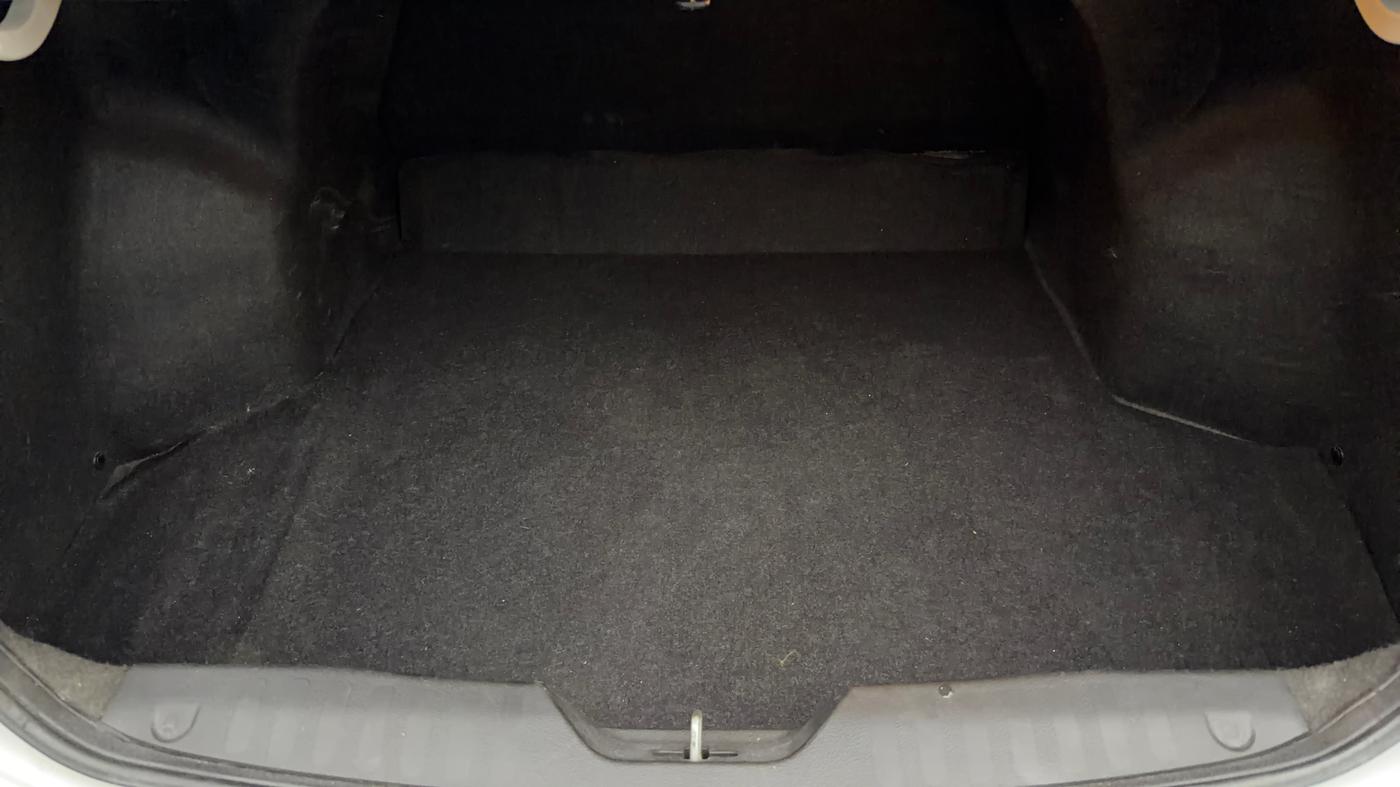 2018 Maruti Ciaz DELTA 1.5 SHVS MT PETROL, Petrol, Manual, 1,05,091 km, Boot Inside