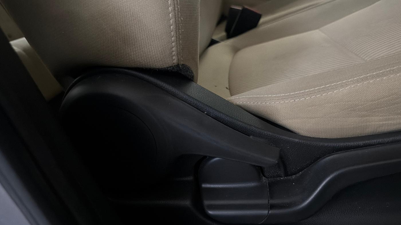 2022 Honda Amaze 1.2L I-VTEC VX CVT, Petrol, Automatic, 42,313 km, Driver Side Adjustment Panel