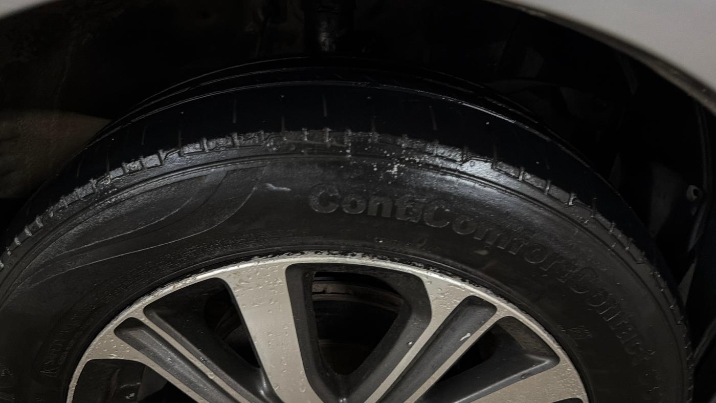 2022 Honda Amaze 1.2L I-VTEC VX CVT, Petrol, Automatic, 42,313 km, Right Front Tyre Tread