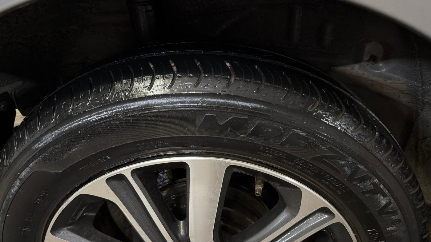 2022 Honda Amaze 1.2L I-VTEC VX CVT, Petrol, Automatic, 42,313 km, Right Rear Tyre Tread
