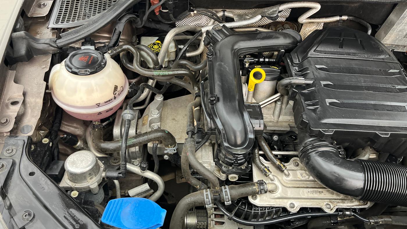 2020 Volkswagen Vento HIGHLINE 1.0L TSI AT, Petrol, Automatic, 34,673 km, Engine View - Right