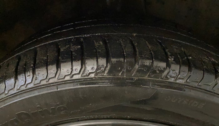 2021 Hyundai NEW I20 SPORTZ 1.2 AT, Petrol, Automatic, 23,673 km, Right Front Tyre Tread