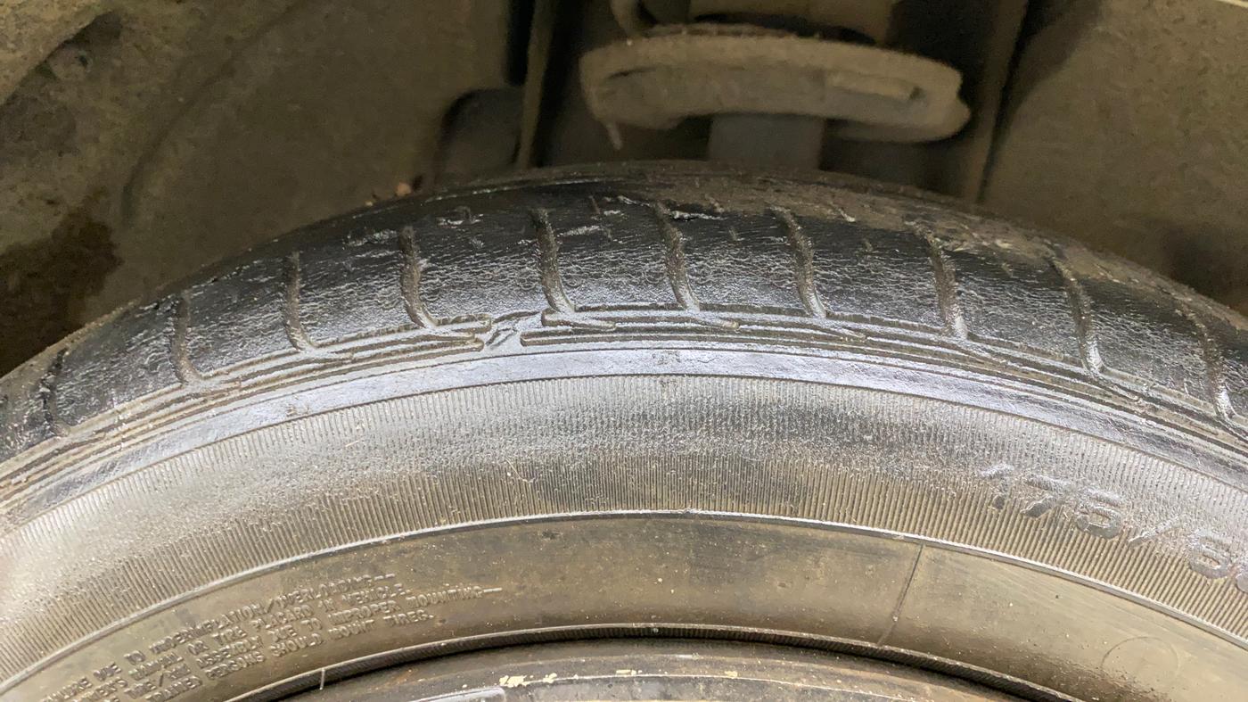 2021 Tata TIAGO NRG XZ MT, CNG, Manual, 45,857 km, Right Front Tyre Tread