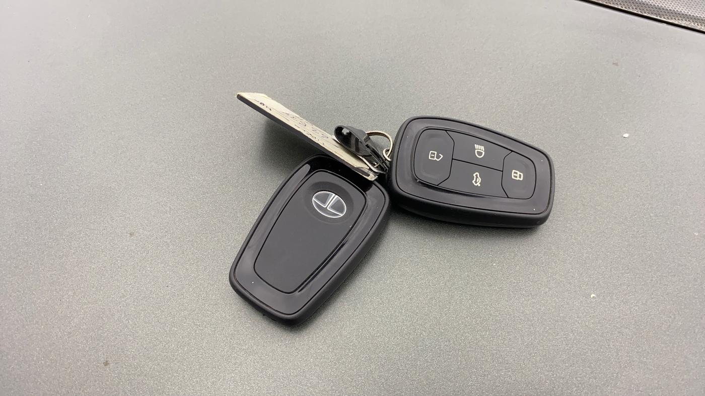 2021 Tata TIAGO NRG XZ MT, CNG, Manual, 45,857 km, Key Close Up