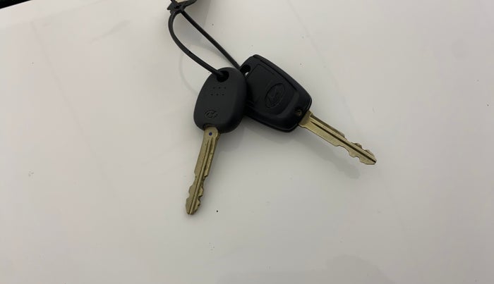 2021 Hyundai XCENT PRIME 	T+ CNG, CNG, Manual, 54,871 km, Key Close Up