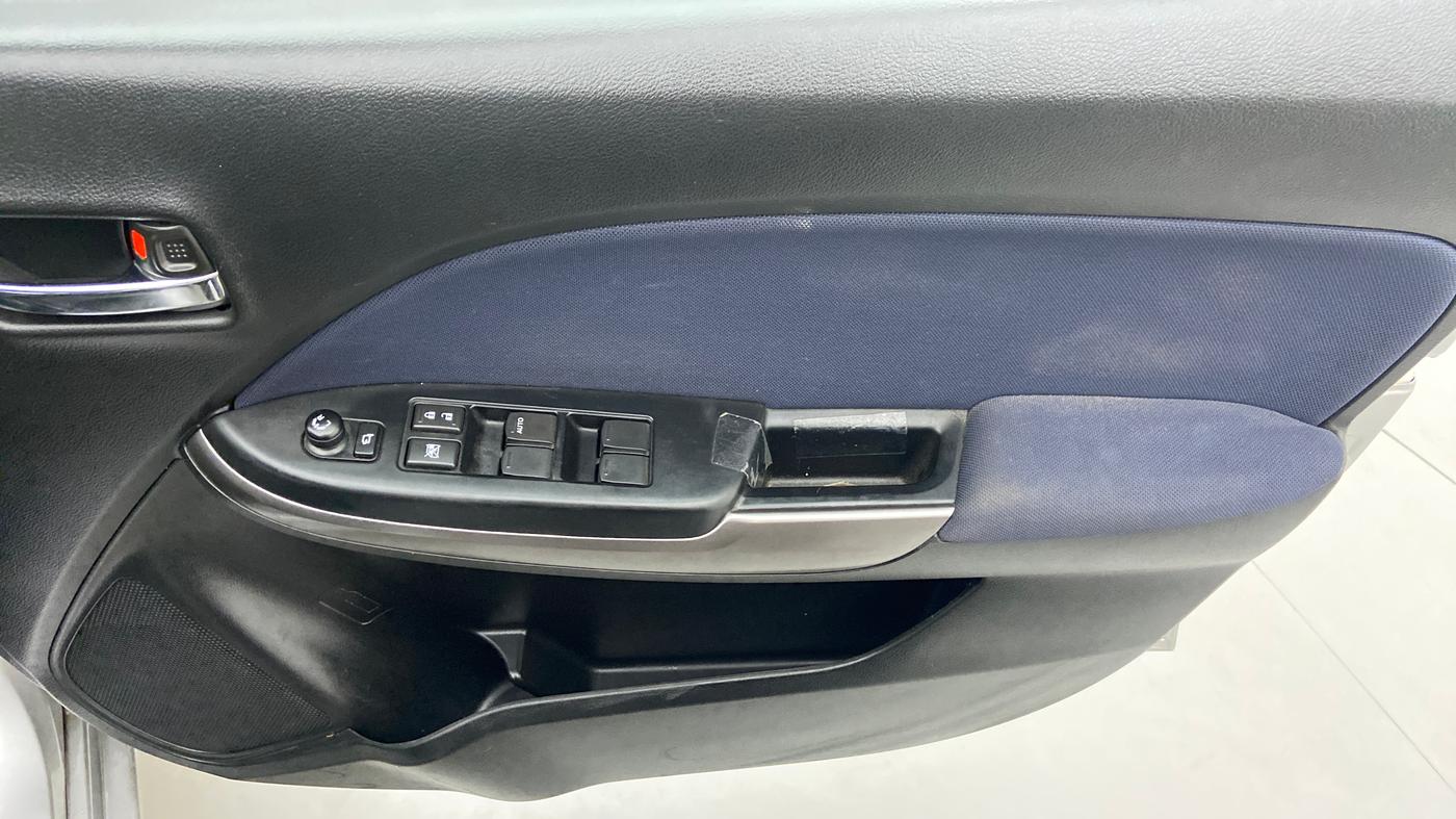 2020 Maruti Baleno DELTA 1.2 K12, Petrol, Manual, 20,061 km, Driver Side Door Panels Control