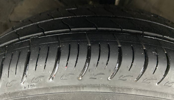 2020 Maruti Baleno DELTA 1.2 K12, Petrol, Manual, 20,061 km, Left Front Tyre Tread