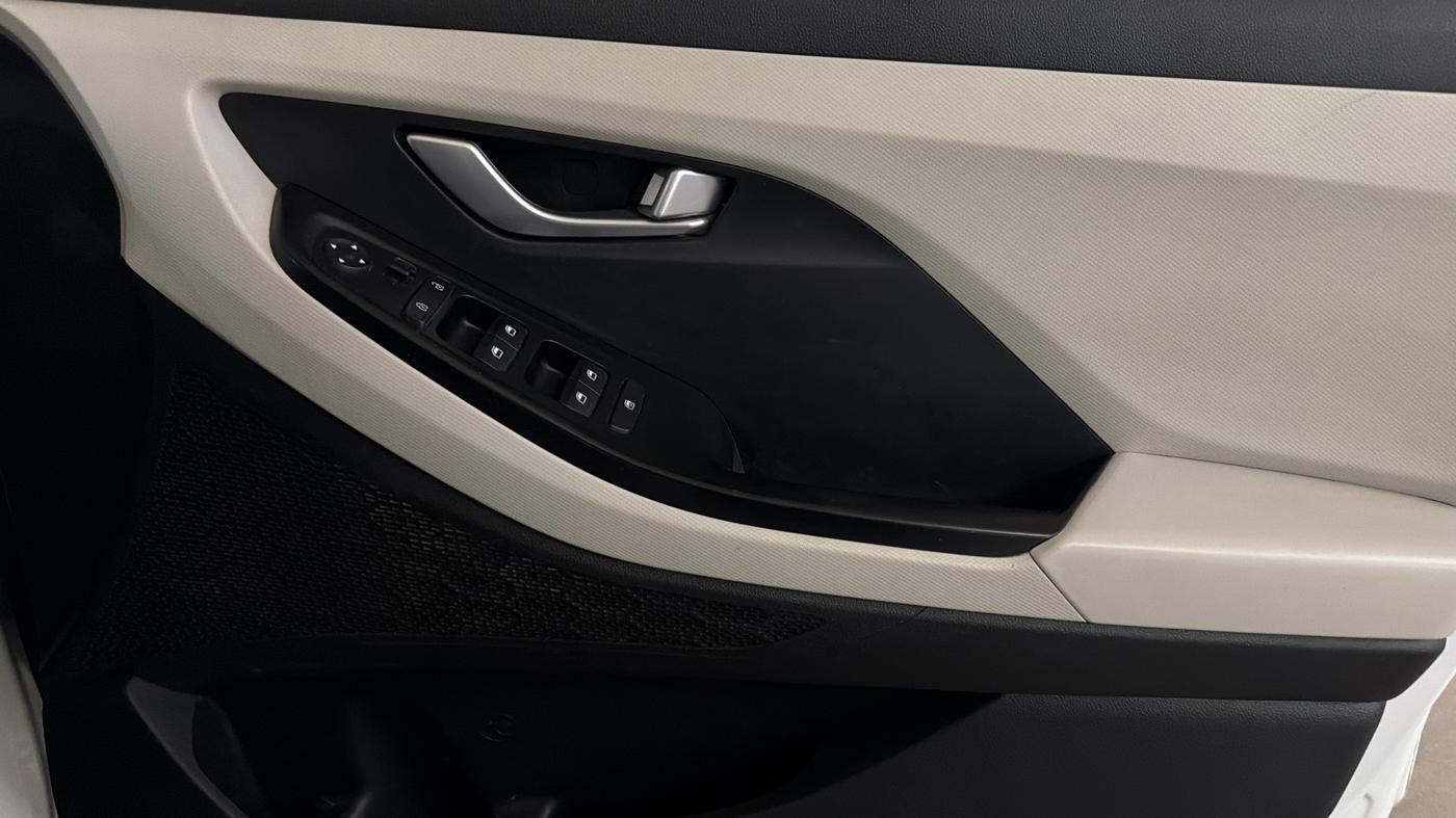 2023 Hyundai Creta S 1.5 PETROL, Petrol, Manual, 56,661 km, Driver Side Door Panels Control