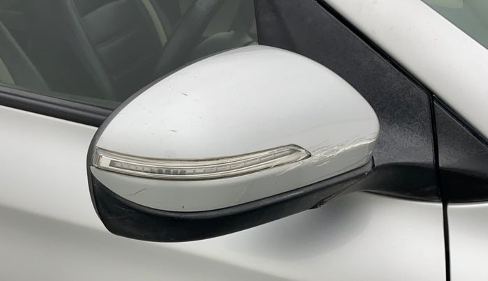 2015 Hyundai Elite i20 SPORTZ 1.2, Petrol, Manual, 84,176 km, Right rear-view mirror - Indicator light has minor damage