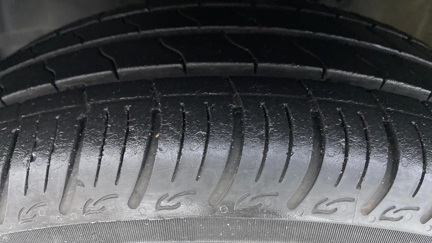 2014 Honda Amaze 1.2 VXMT I VTEC, Petrol, Manual, 31,001 km, Left Front Tyre Tread