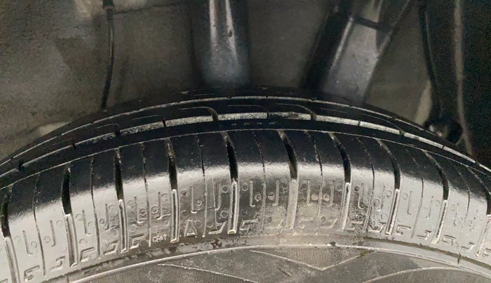 2021 Hyundai AURA S 1.2 CNG, CNG, Manual, 1,02,902 km, Left Rear Tyre Tread