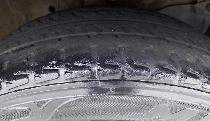 2018 Honda Jazz 1.2 V MT, Petrol, Manual, 34,744 km, Right Front Tyre Tread