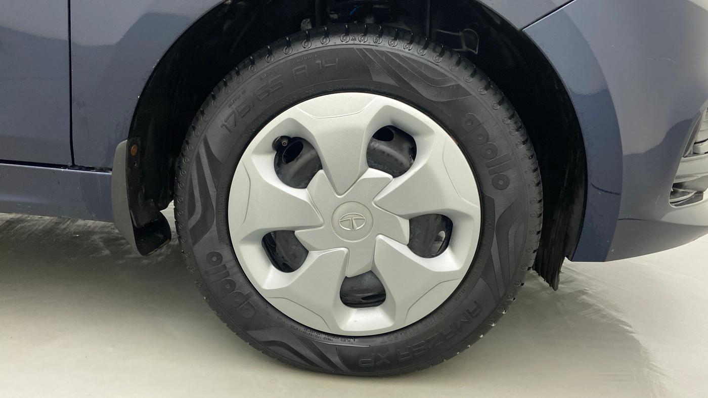 2021 Tata TIGOR 1.2 XMA RTN, Petrol, Automatic, 12,584 km, Right Front Wheel