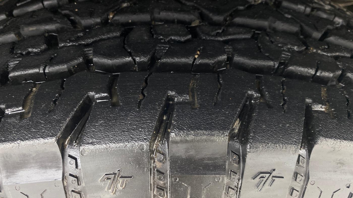 2024 Mahindra Thar LX PETROL HT 4WD AT, Petrol, Automatic, 4,777 km, Right Front Tyre Tread