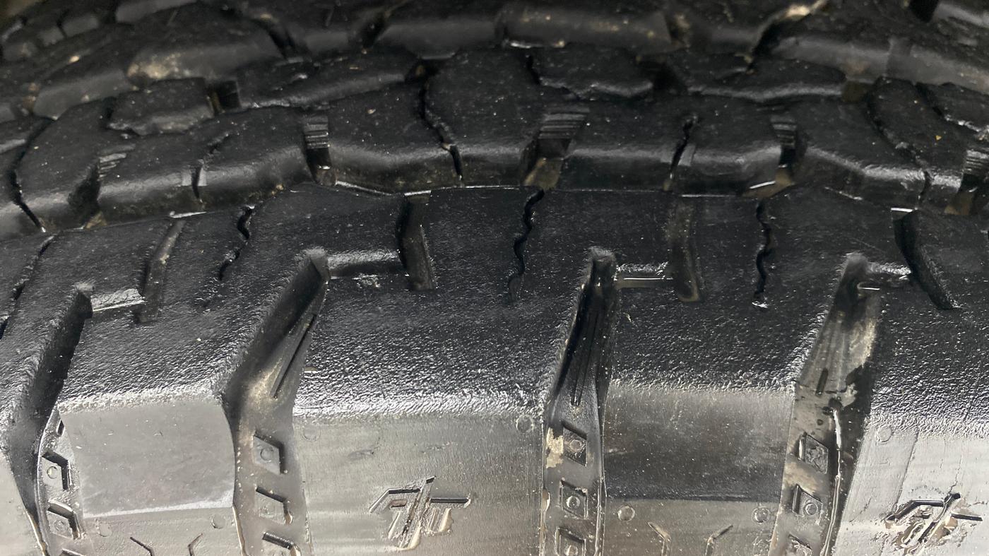 2024 Mahindra Thar LX PETROL HT 4WD AT, Petrol, Automatic, 4,777 km, Left Front Tyre Tread