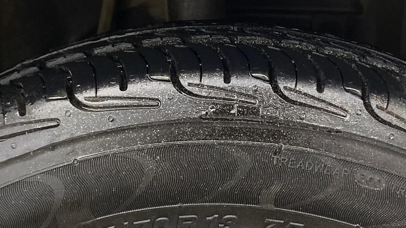 2016 Datsun Go T, Petrol, Manual, 71,297 km, Right Front Tyre Tread