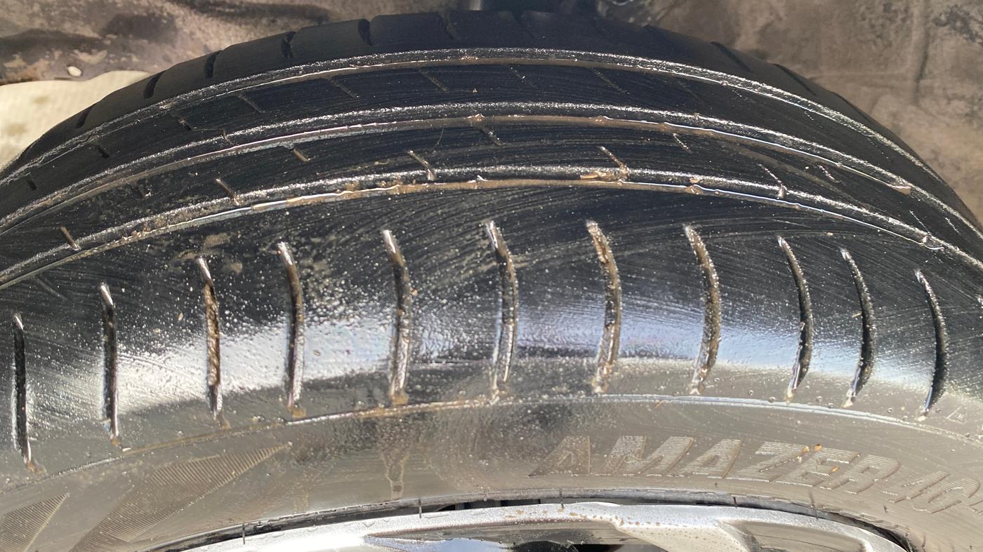 2016 Maruti Wagon R 1.0 VXI, CNG, Manual, 65,601 km, Left Front Tyre Tread