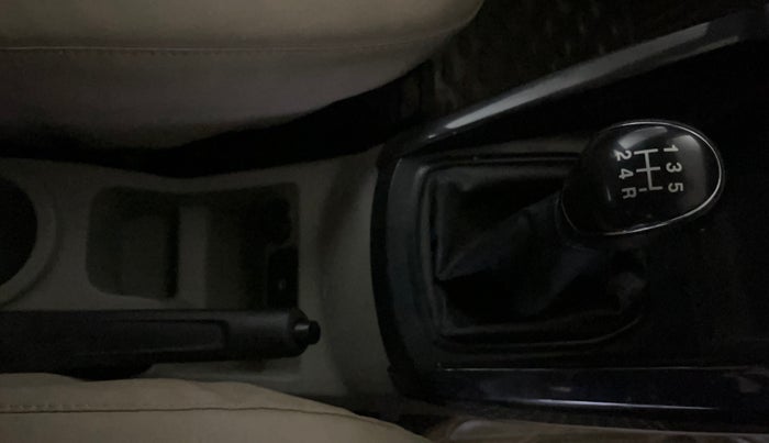 2016 Ford Ecosport TREND 1.5L PETROL, Petrol, Manual, 33,662 km, Gear Lever