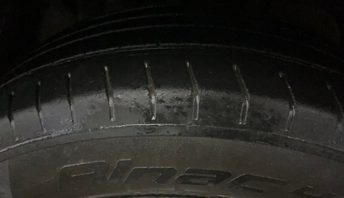 2016 Ford Ecosport TREND 1.5L PETROL, Petrol, Manual, 33,662 km, Left Front Tyre Tread