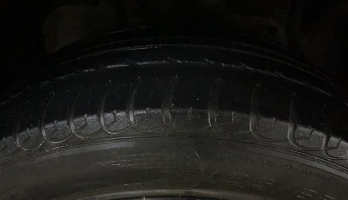 2016 Ford Ecosport TREND 1.5L PETROL, Petrol, Manual, 33,662 km, Right Front Tyre Tread