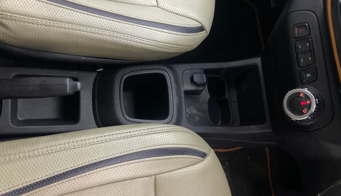 2017 Renault Kwid CLIMBER 1.0 AMT, Petrol, Automatic, 61,573 km, Gear Lever