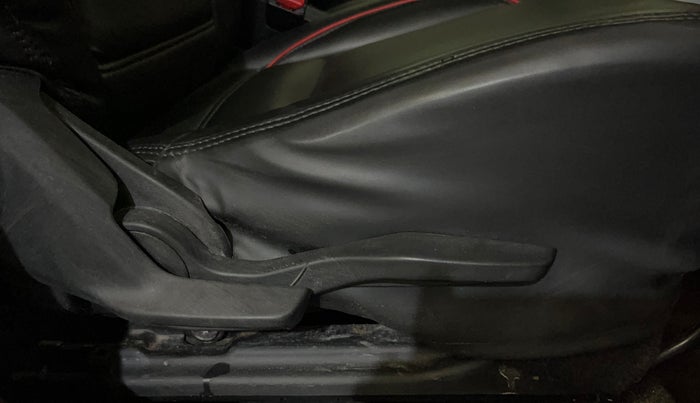 2016 Maruti Baleno ALPHA PETROL 1.2, Petrol, Manual, 65,227 km, Driver Side Adjustment Panel