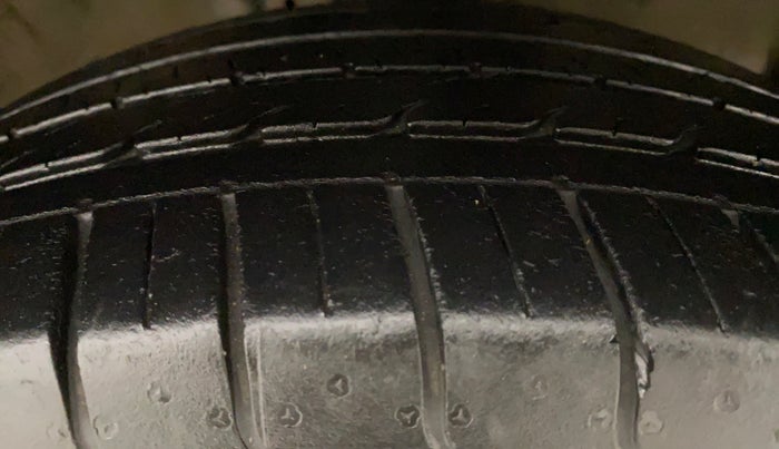 2019 KIA SELTOS GTX 1.4 GDI AT PETROL, Petrol, Automatic, 22,130 km, Right Front Tyre Tread