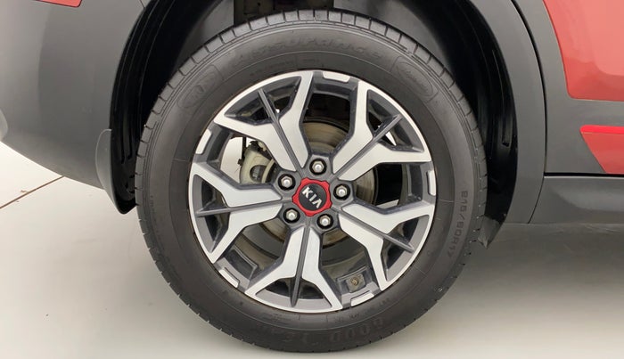 2019 KIA SELTOS GTX 1.4 GDI AT PETROL, Petrol, Automatic, 22,130 km, Right Rear Wheel
