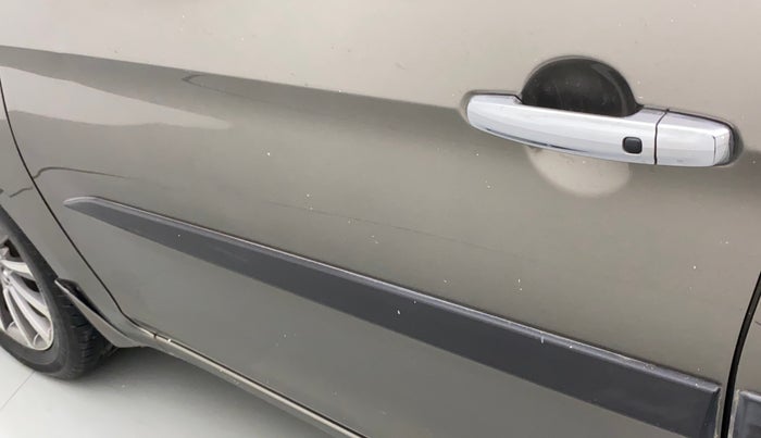 2021 Maruti Ciaz ALPHA 1.5 SHVS PETROL, Petrol, Manual, 20,911 km, Front passenger door - Slightly dented