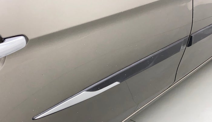 2021 Maruti Ciaz ALPHA 1.5 SHVS PETROL, Petrol, Manual, 20,911 km, Right rear door - Minor scratches