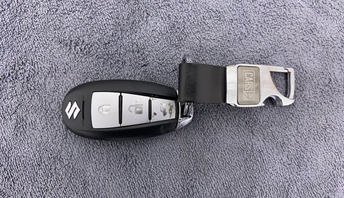 2021 Maruti Ciaz ALPHA 1.5 SHVS PETROL, Petrol, Manual, 20,911 km, Key Close Up