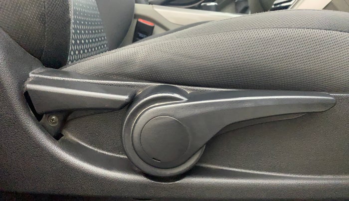 2019 Tata NEXON XZ PLUS PETROL, Petrol, Manual, 58,563 km, Driver Side Adjustment Panel