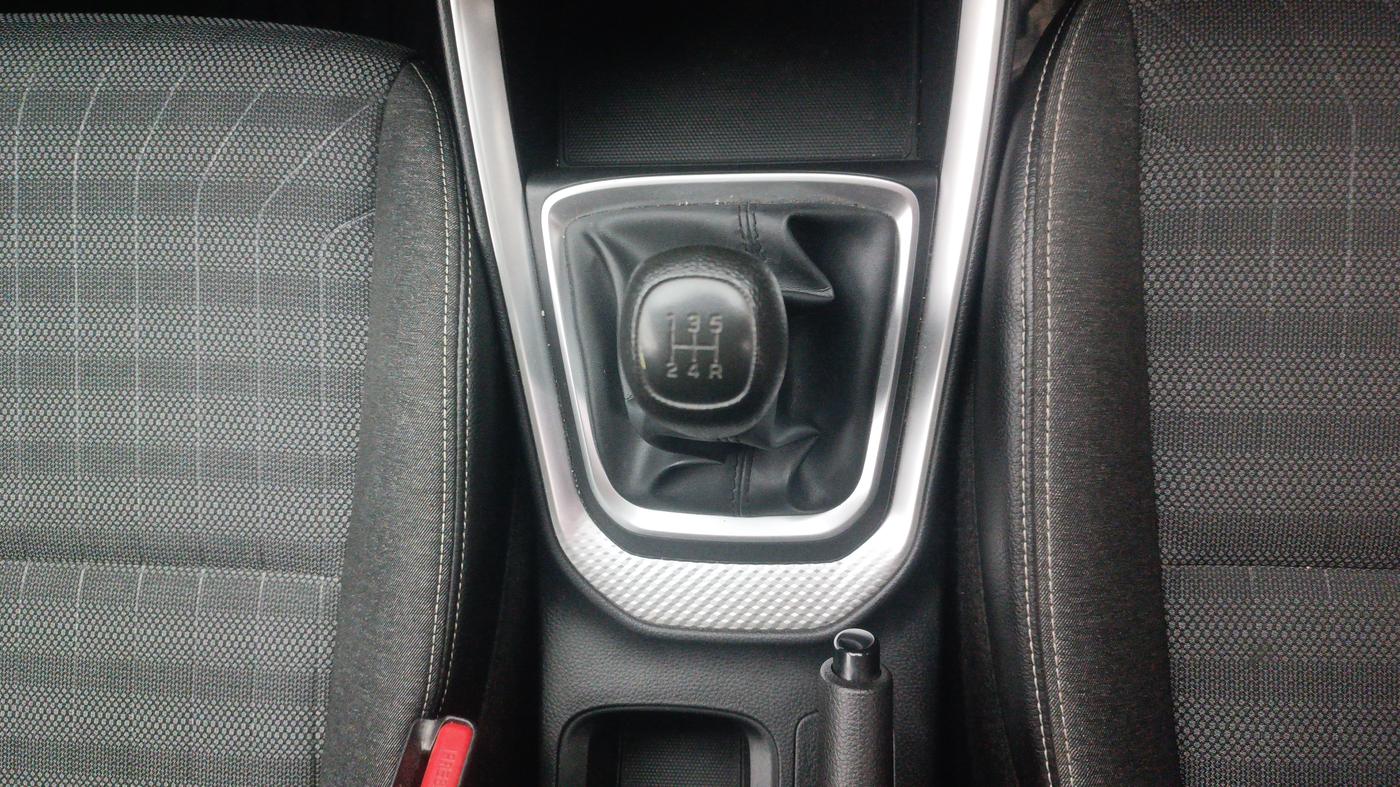 2021 KIA SONET HTK PLUS 1.2, Petrol, Manual, 37,870 km, Gear Lever