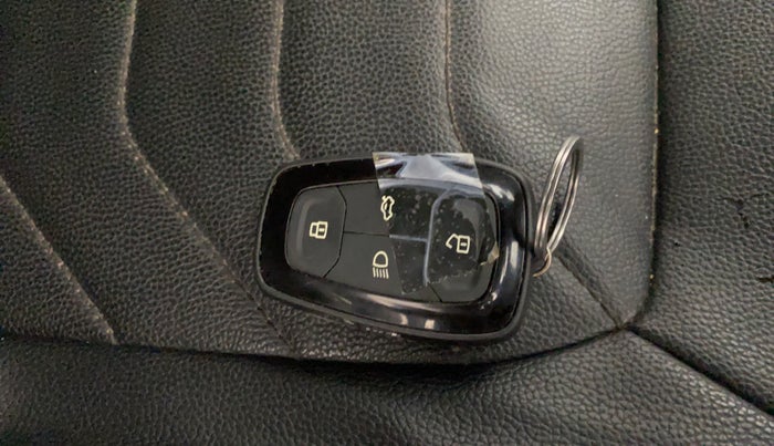 2020 Tata NEXON XZ PLUS PETROL, Petrol, Manual, 62,762 km, Key Close Up